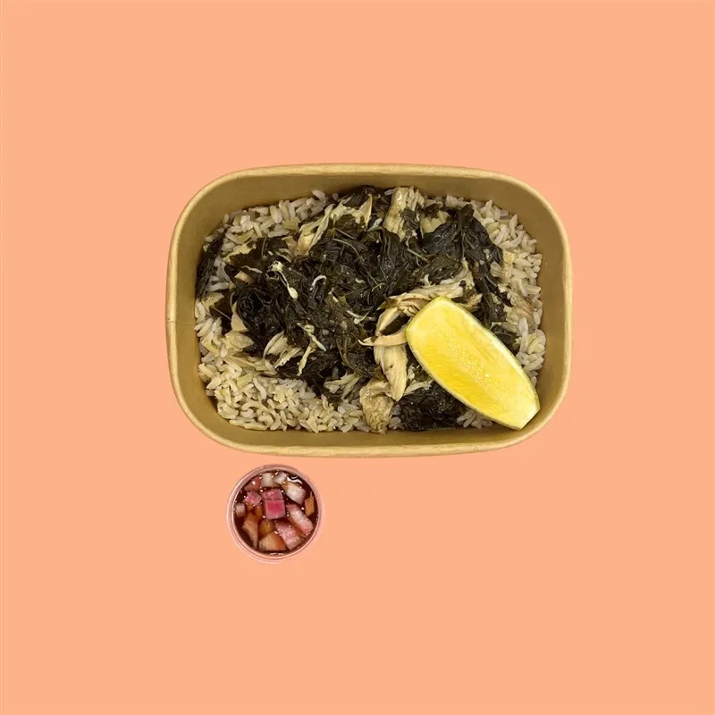 Chicken-Mouloukhia-with-Brown-Rice